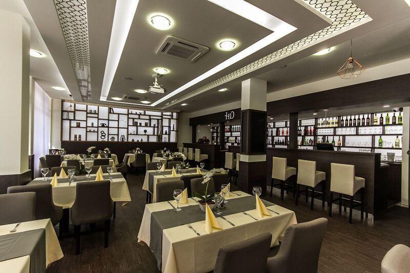 Hotel Dombóvár Bagian luar foto